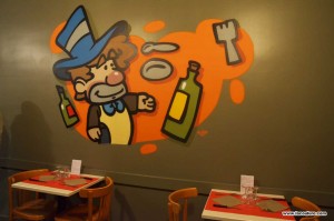 gnafron guignol restaurant lyon graffiti